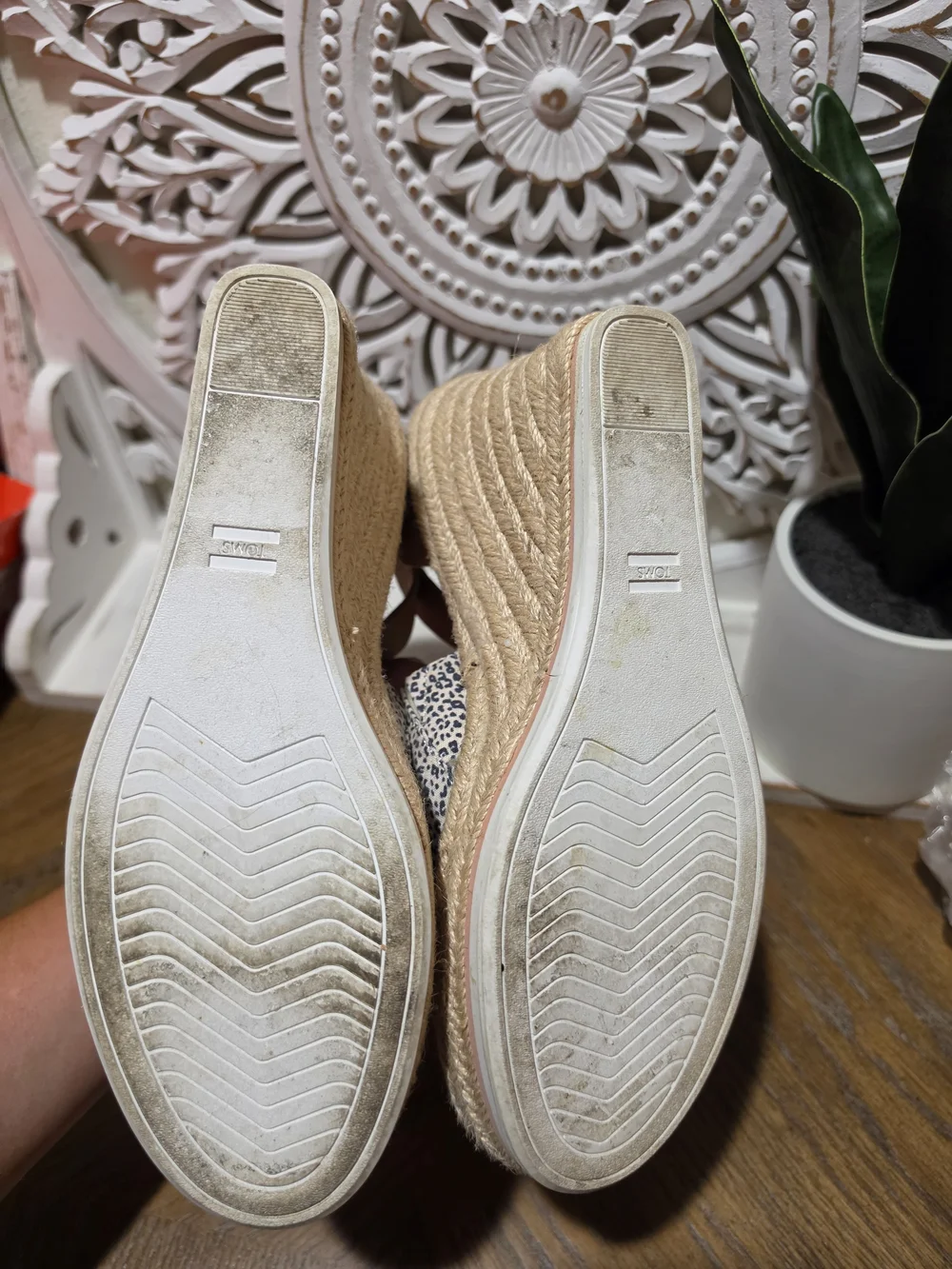 TOMS Alpargata Espadrille Wedge Sandals Women's 10 | Tan & Animal Print
